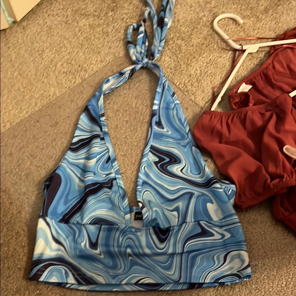 SHEIN Blue Swirl Crop Top